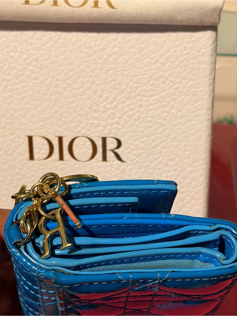 Christian Dior Lady Dior Cannage Patent Leather Turquoise Wallet - Picture 15 of 16